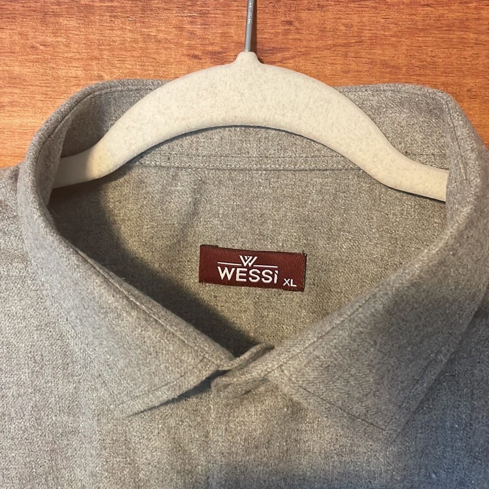 Selling grey XL slim fit flannel worn a couple of times.